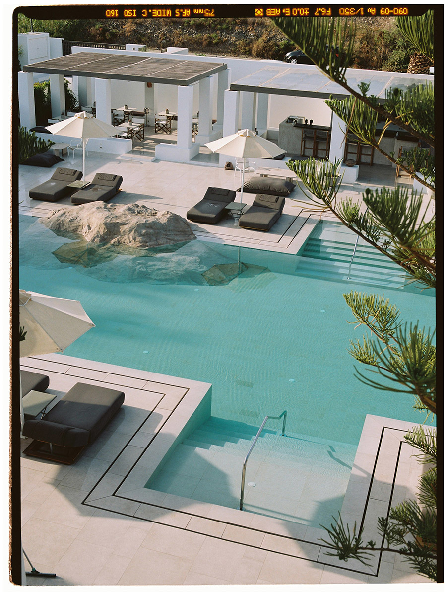 Parilio Hotel