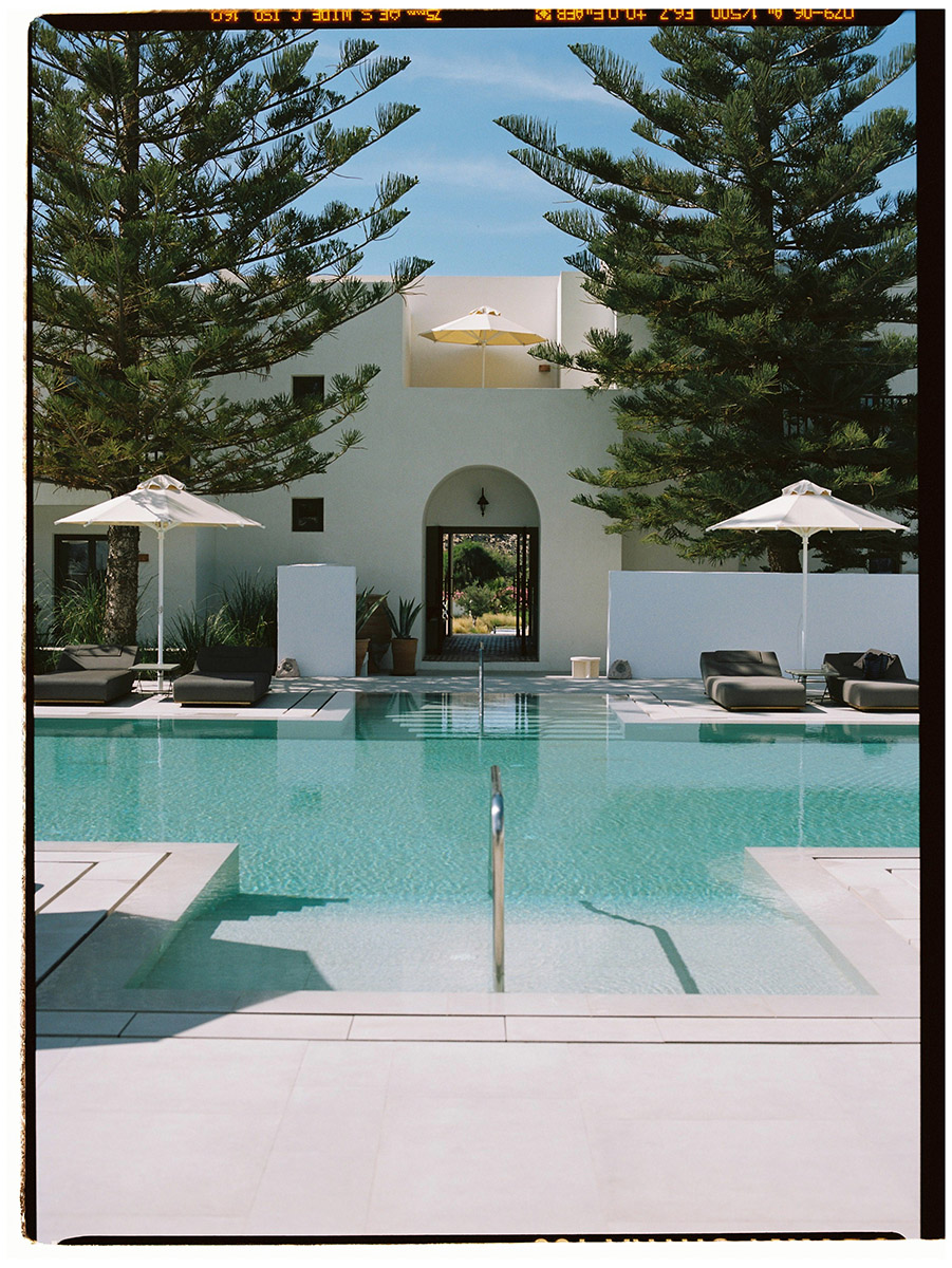 Parilio Hotel
