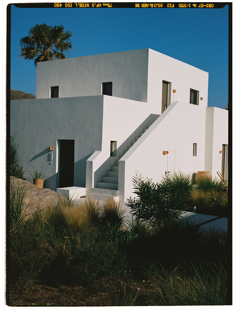 Parilio Hotel