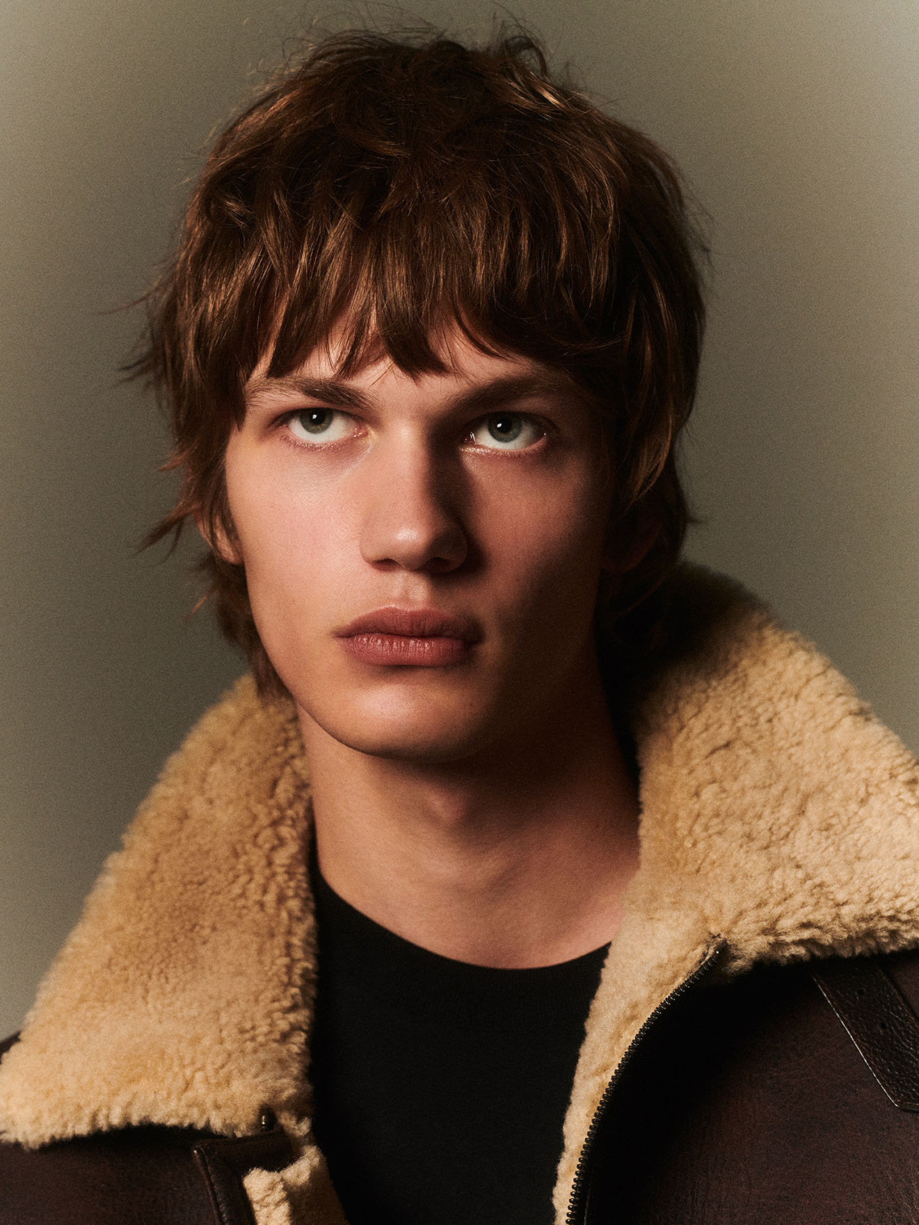 Antique Row — Massimo Dutti