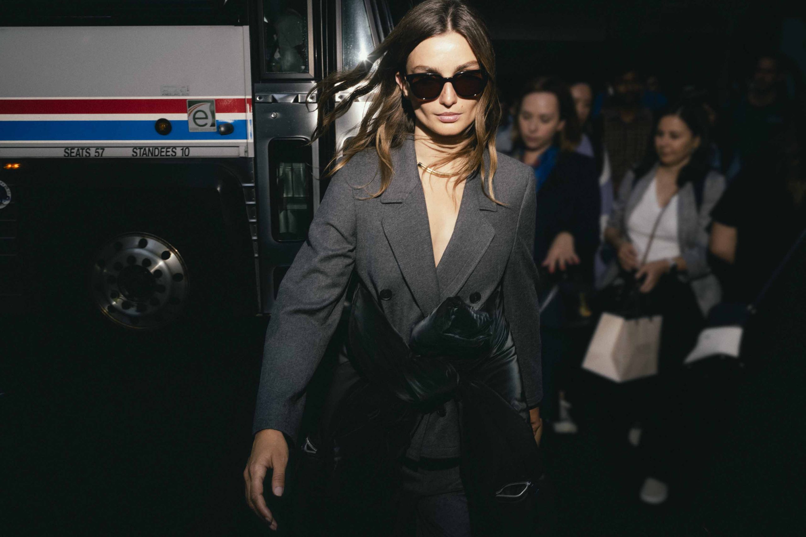 Outside / Report NY