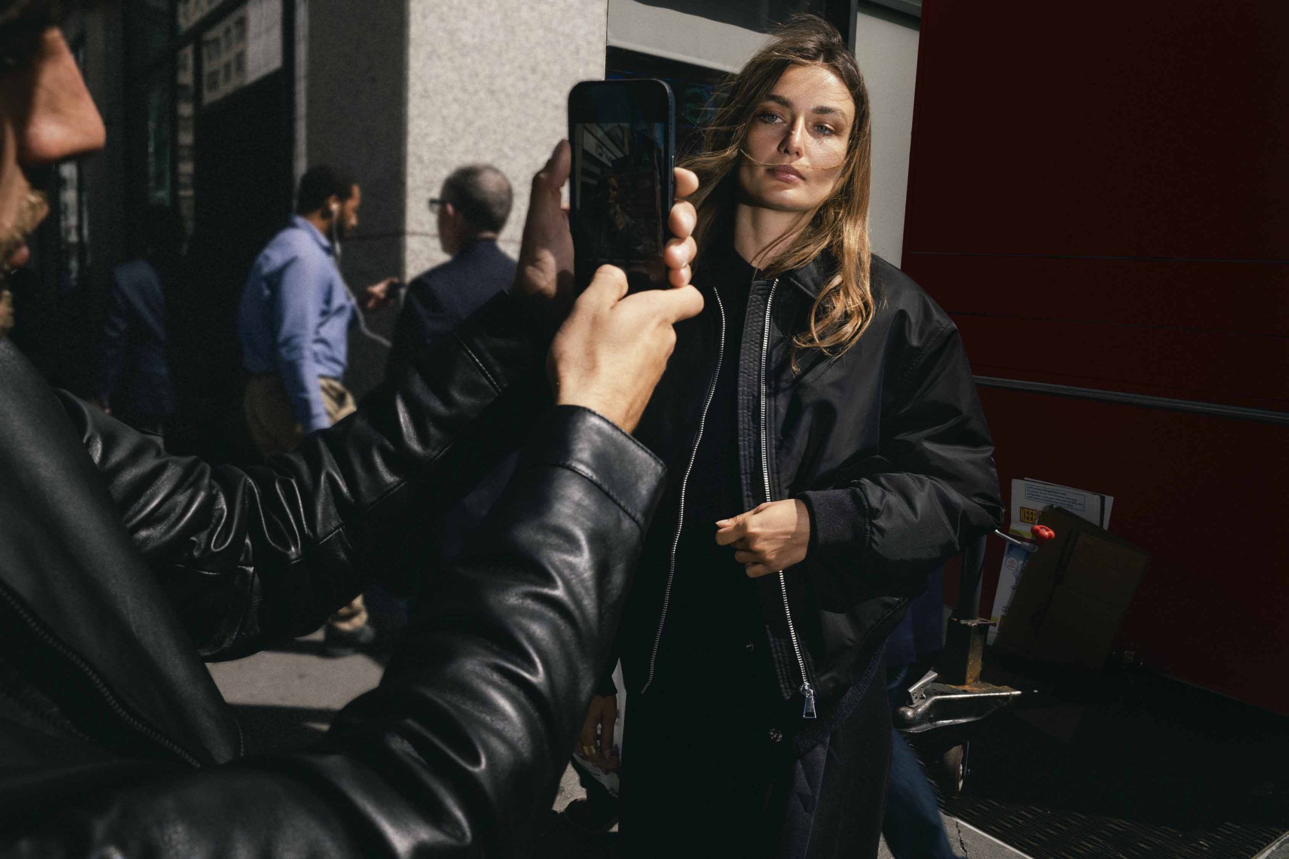 Outside / Report NY