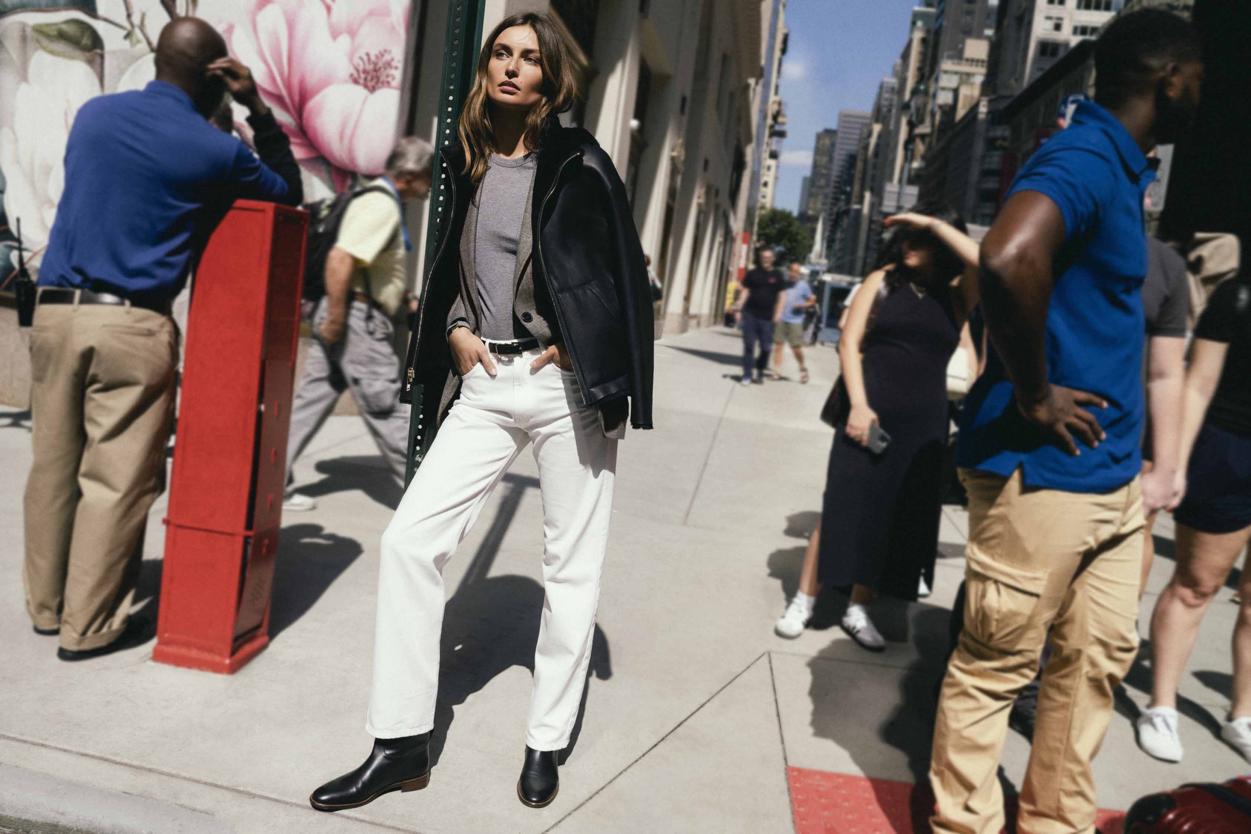Outside / Report NY