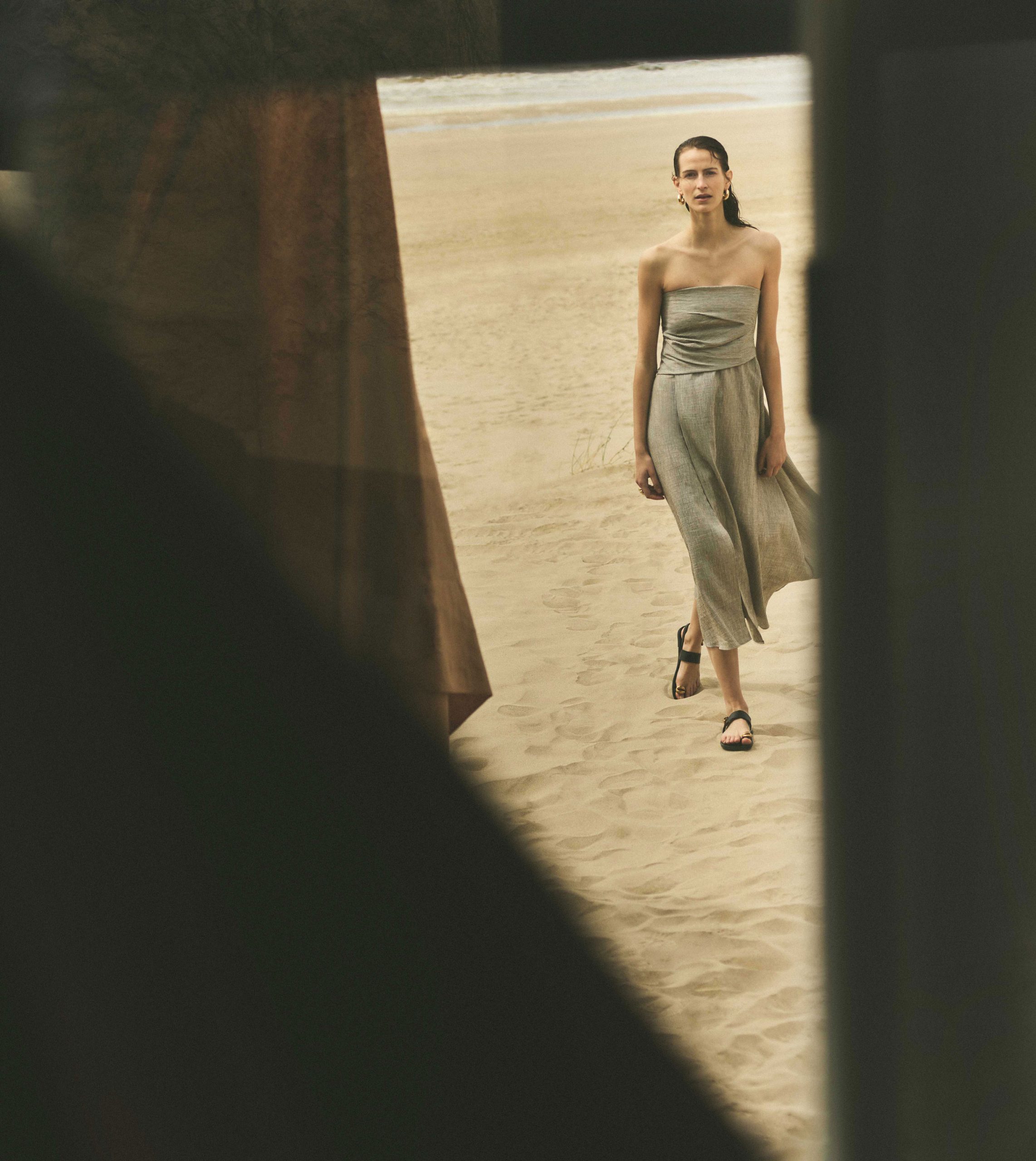 Minimal Resort  — Massimo Dutti