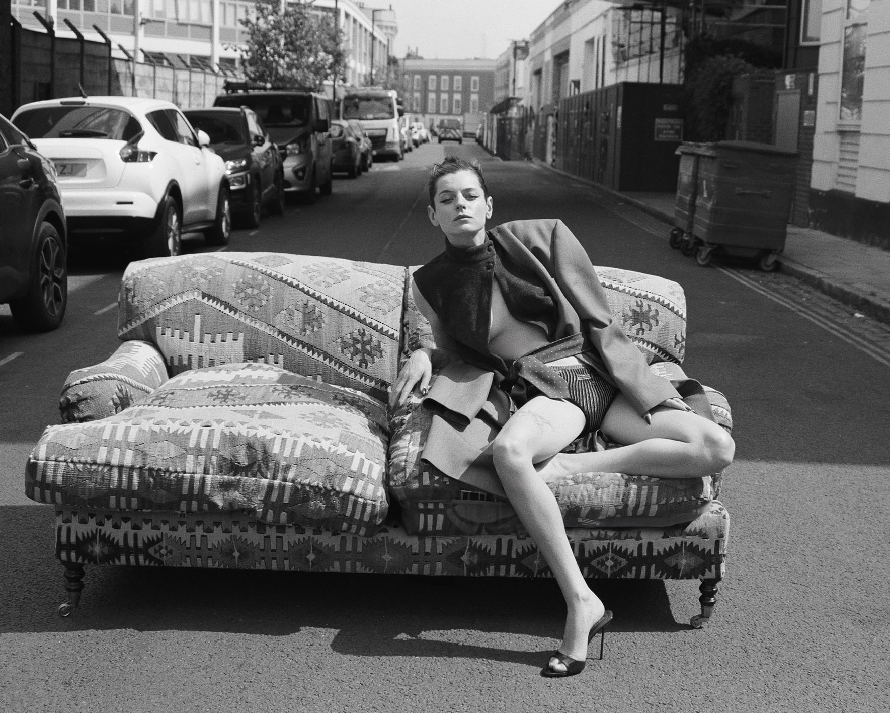 Emma Corrin — S Moda