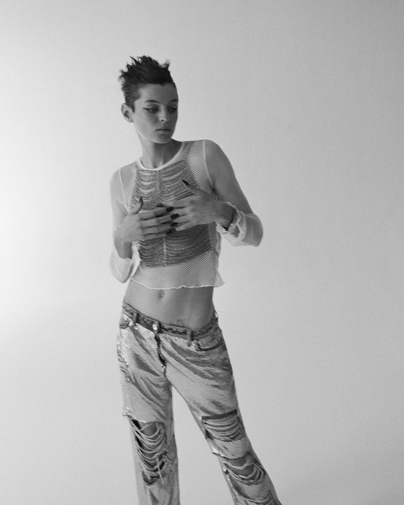 Emma Corrin — S Moda