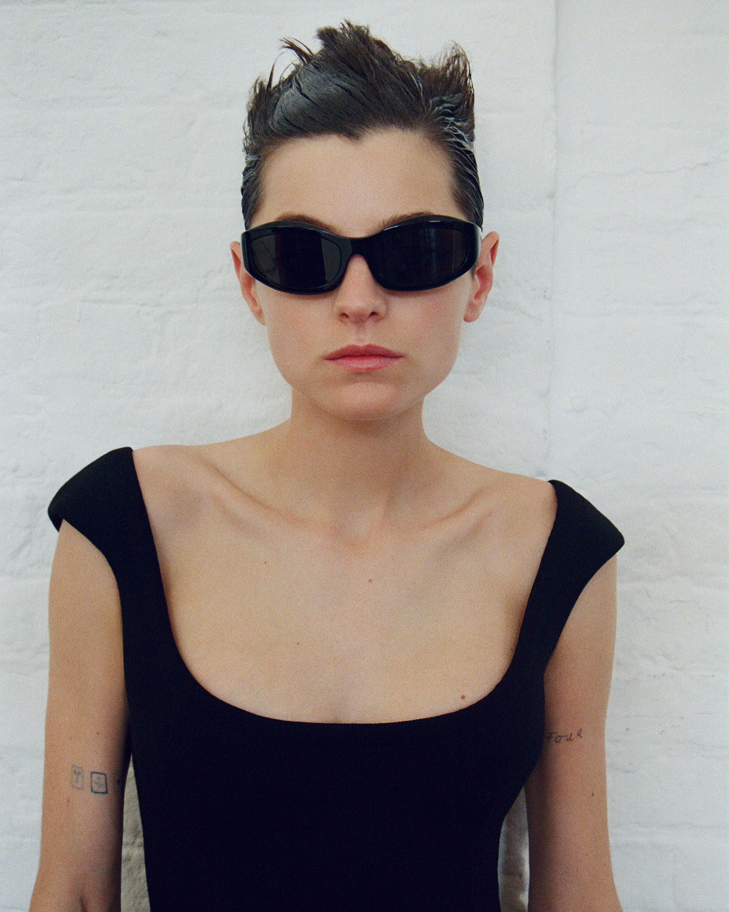 Emma Corrin — S Moda